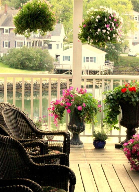 Harbour Towne Inn On The Waterfront Boothbay Harbor Ruang foto